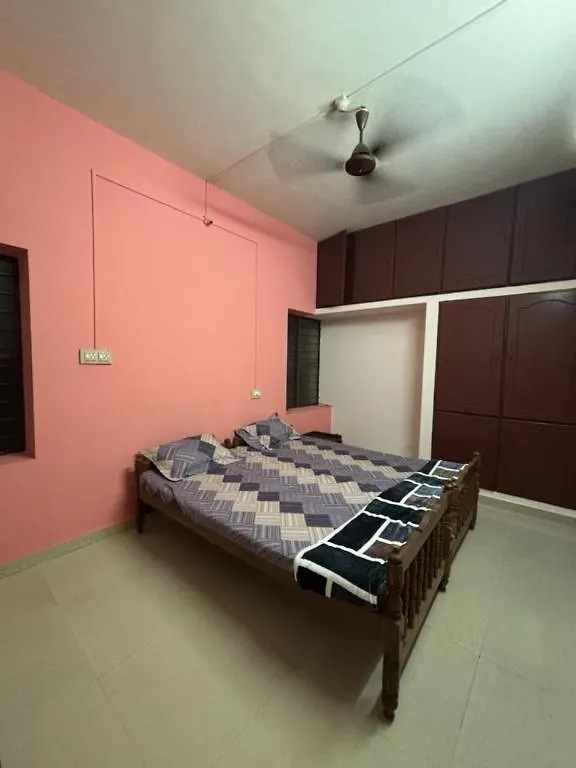 Διαμέρισμα Cozy N Spacious Air Conditioned Furnished 3Bhk Thiruvananthapuram