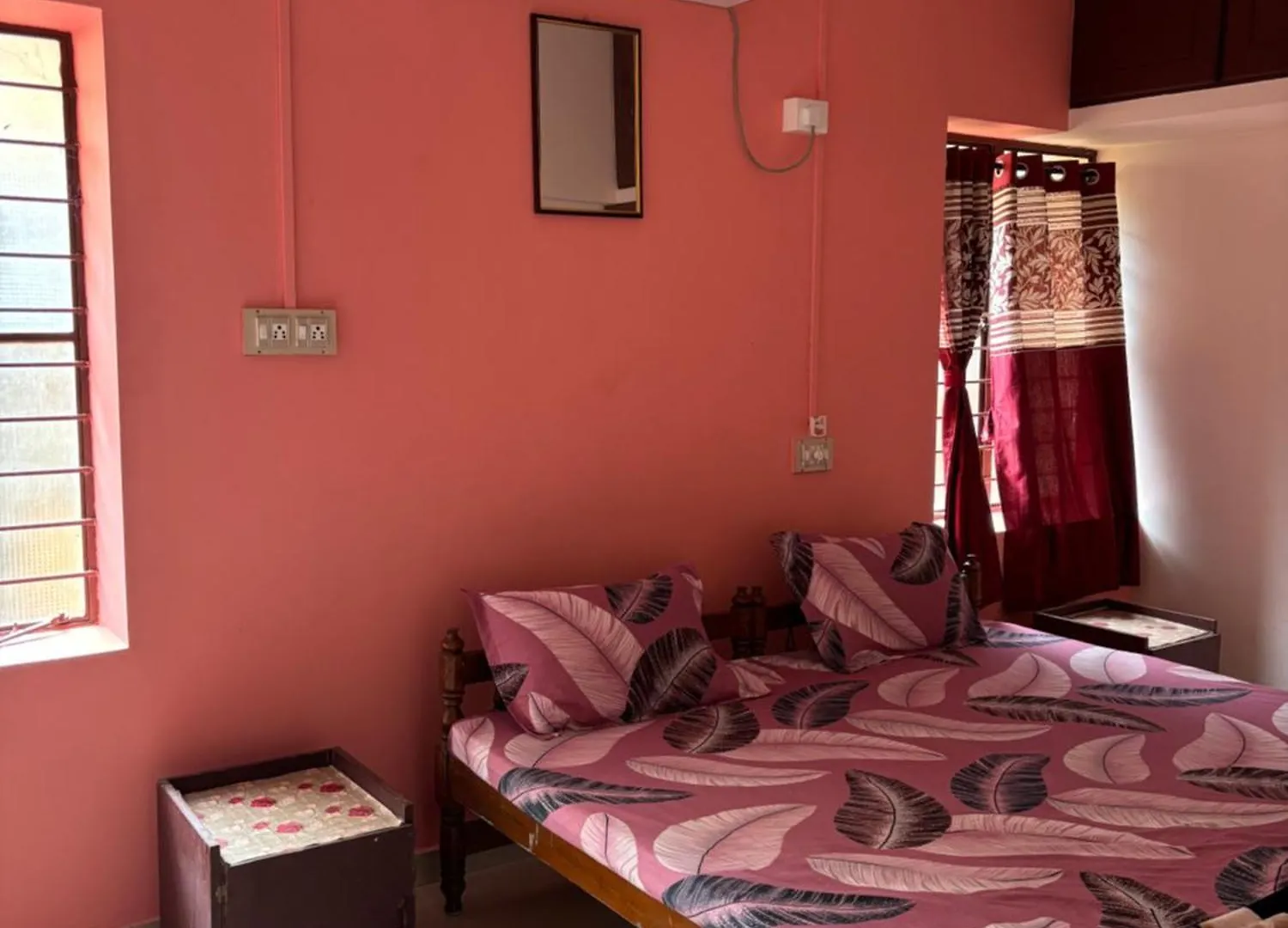 Cozy N Spacious Air Conditioned Furnished 3Bhk Thiruvananthapuram 0*,  Ινδία