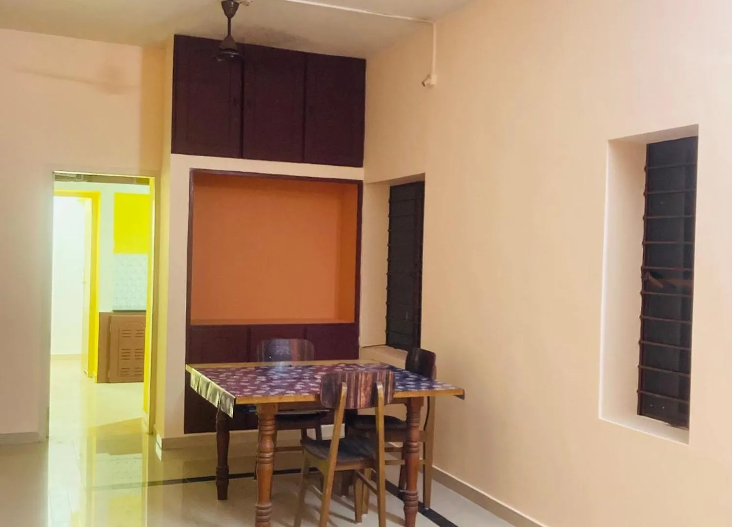 Apartment Cozy N Spacious Air Conditioned Furnished 3Bhk Thiruvananthapuram Indien